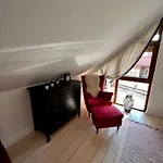 Dom Nad Jeziorem Сasa de vacaciones Borowy Mlyn