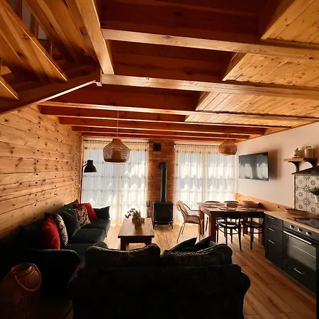 Dom Nad Jeziorem * Borowy Mlyn