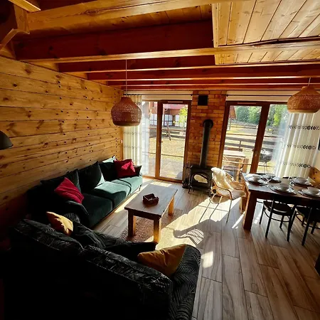 Dom Nad Jeziorem Holiday home *