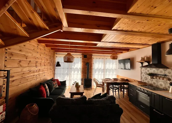 Dom Nad Jeziorem * Borowy Mlyn